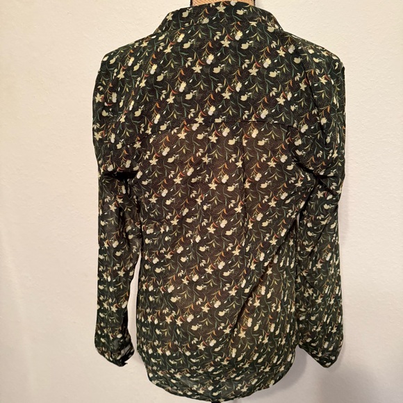 CAbi Garden Blouse in black and green floral - Picture 5 of 11